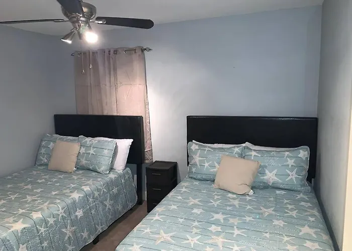 D's Florida-alabama Vacation Sleeps 14 Guests